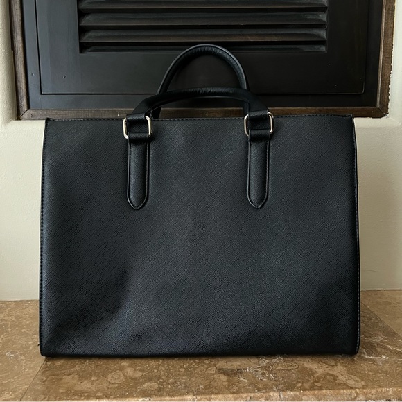 Call it Spring Black Toquerville Tote Bag - Picture 2 of 11